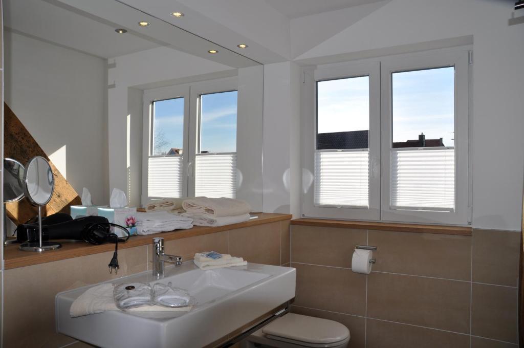 Hotel Hagnauer Seeperle Rum bild